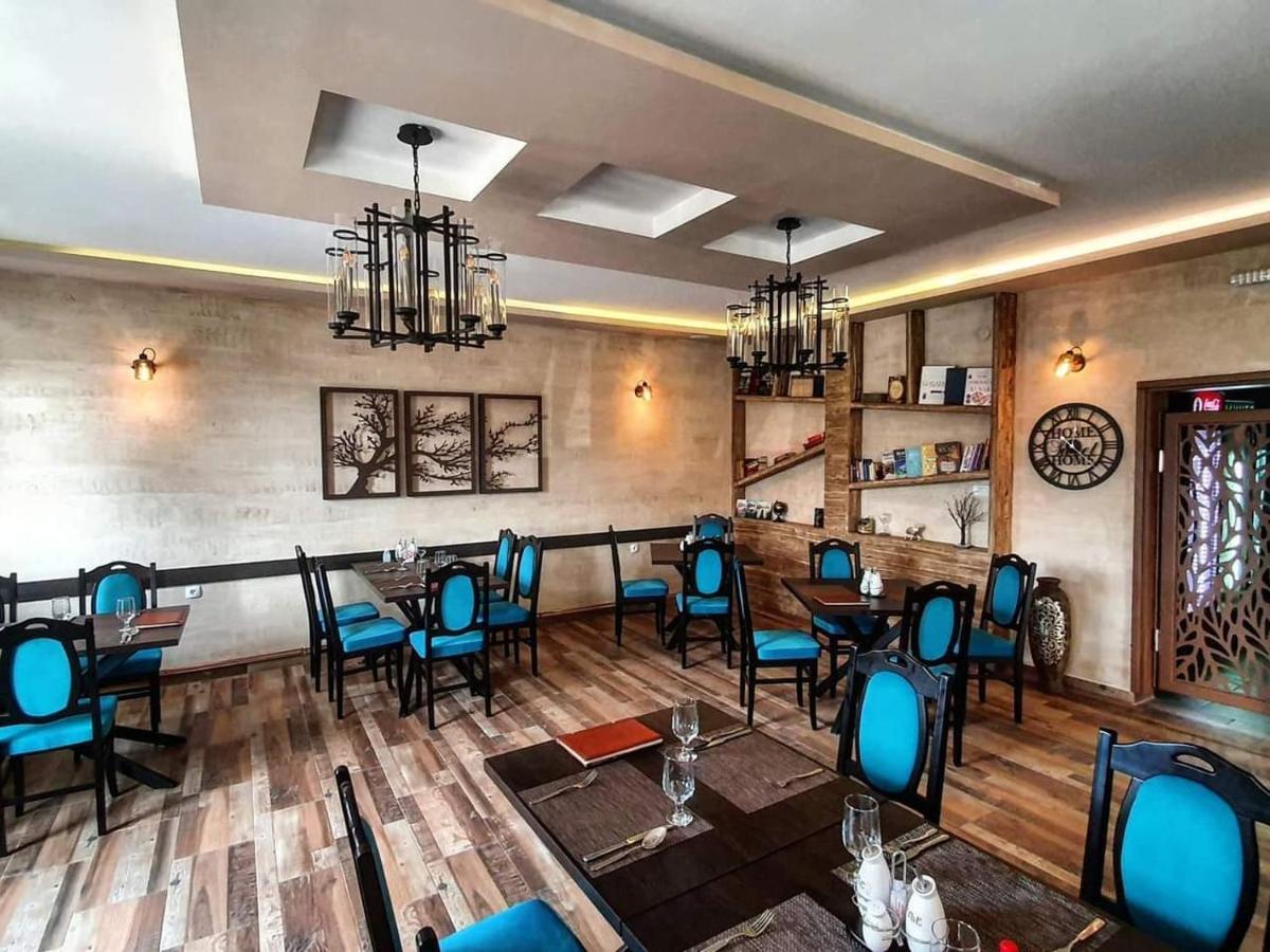 Guest House Mines Vrdnik Ngoại thất bức ảnh